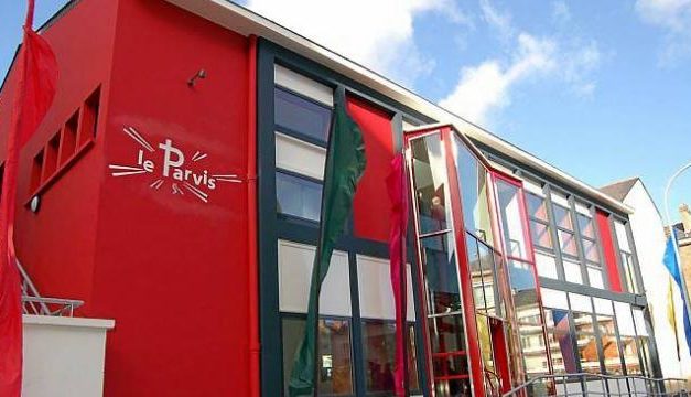 Le Parvis est en partie ouvert !