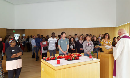 « Sois marqué de l’Esprit Saint, le don de Dieu ! ».