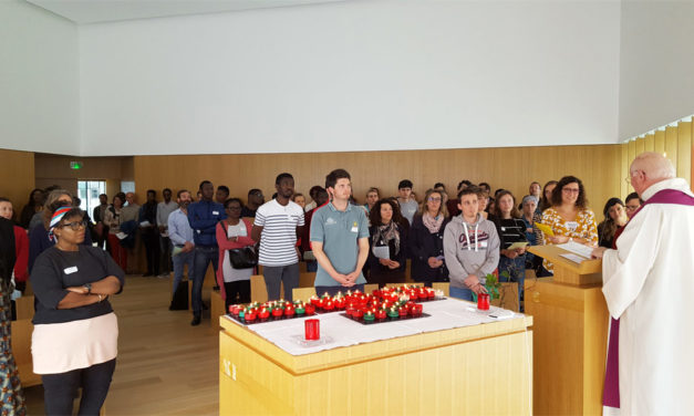 « Sois marqué de l’Esprit Saint, le don de Dieu ! ».