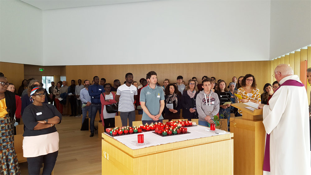 « Sois marqué de l’Esprit Saint, le don de Dieu ! ».