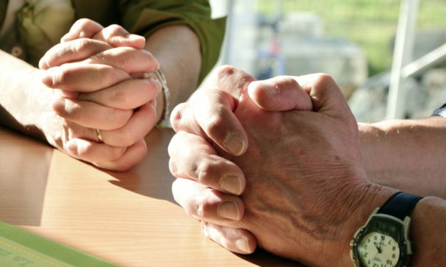 Prier à domicile : proposition de célébrations