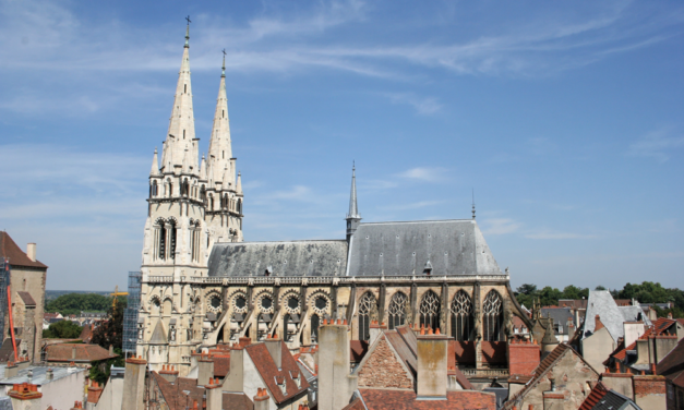 Mgr Percerou dit au-revoir au diocèse de Moulins