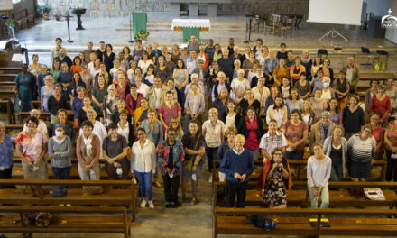 Mgr Percerou à la rencontre des LEME