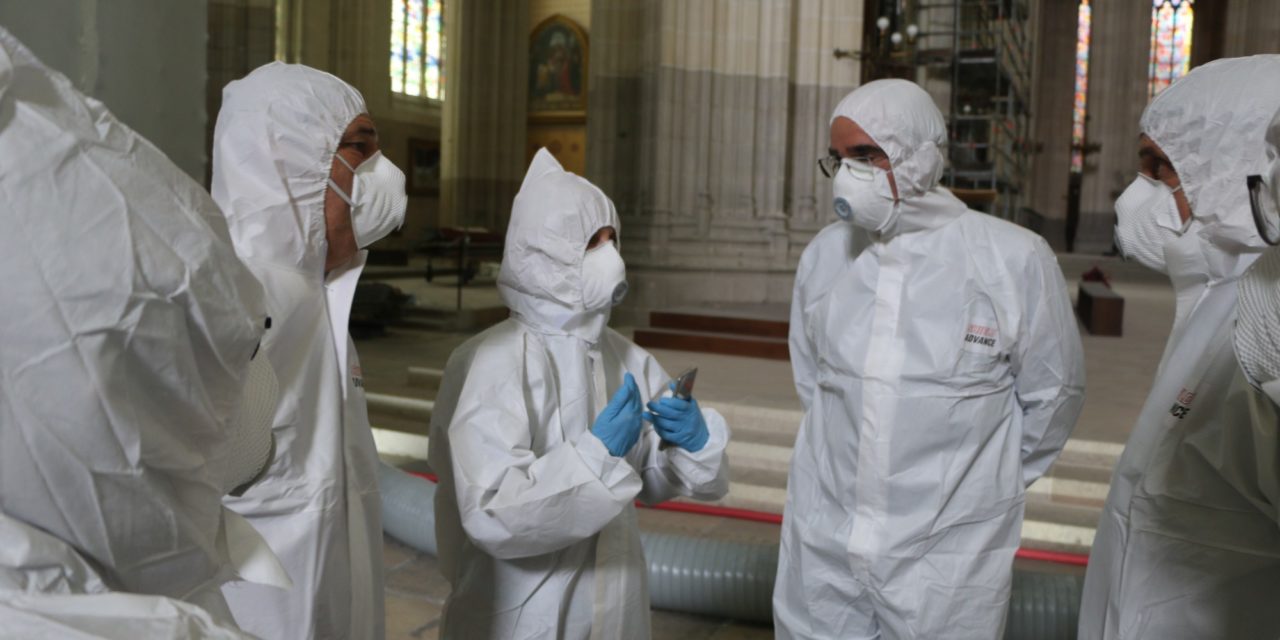 Mgr Percerou visite la cathédrale