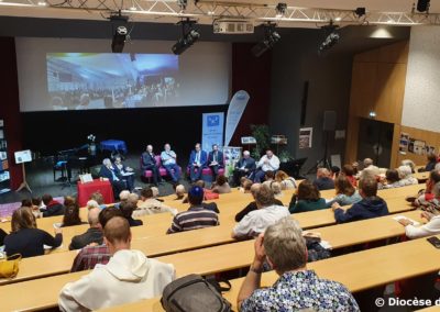 Table ronde de conclusion de la session.