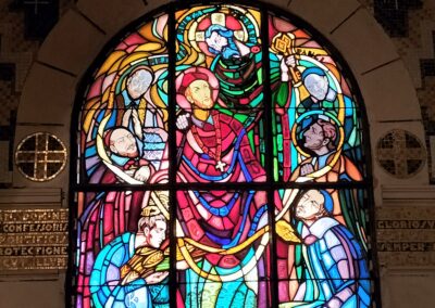 Vitrail de Saint Charles Borromée (©Archives diocésaines de Nantes, 2022)