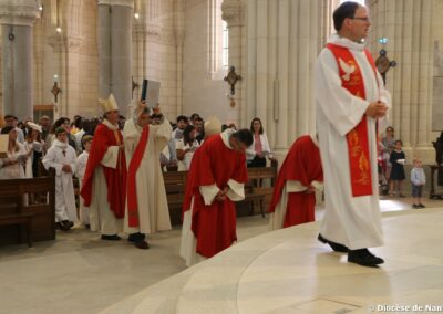 La procession avec l'éveque