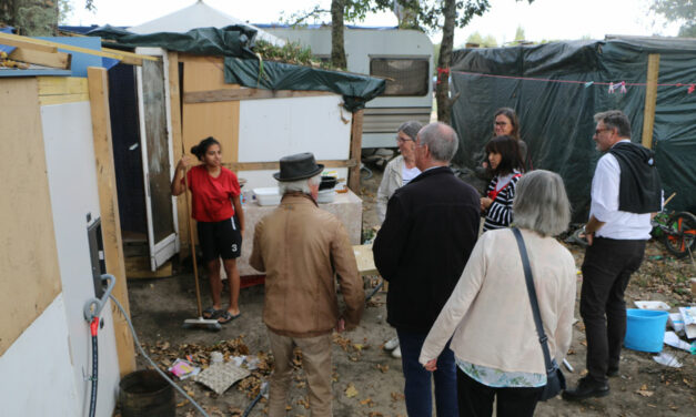 Visite d&rsquo;un bidonville à Carquefou
