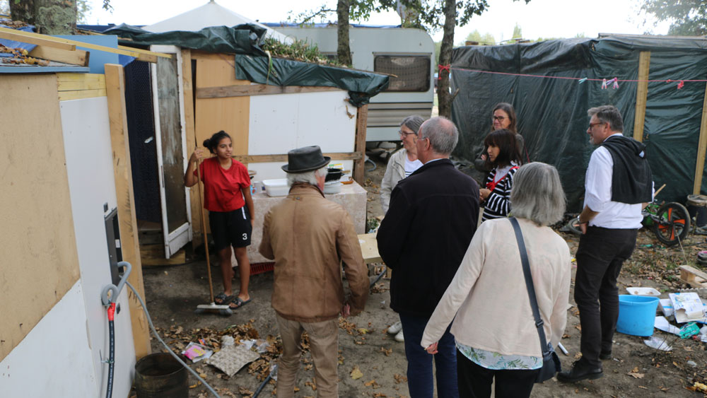 Visite d&rsquo;un bidonville à Carquefou