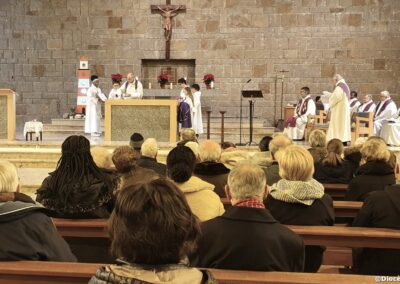 20221211_consecration-autel-eglise-saint-françois (3)