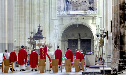 Première messe de Mgr Percerou dans sa cathédrale