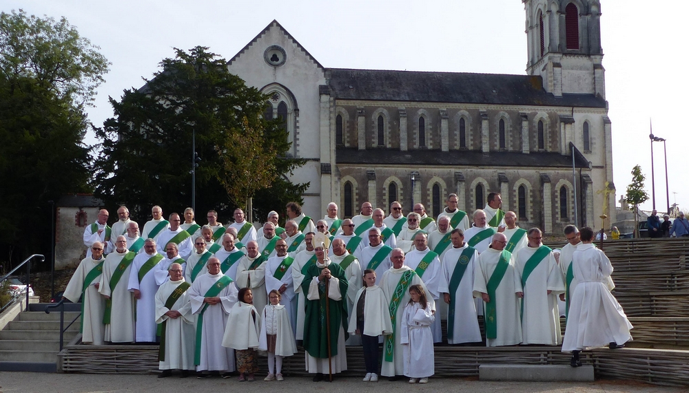 Le diaconat pour l&rsquo;Église et pour le monde