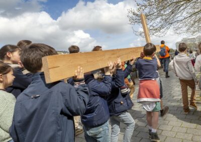 20240329_chemin-de-croix-ville-paroisse-sainte-madeleine (20)
