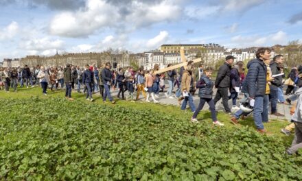 Chemin de Croix dans la ville