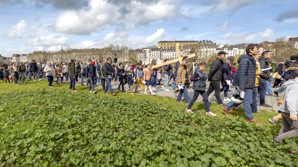 Chemin de Croix dans la ville