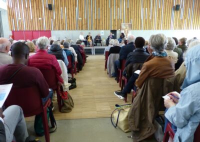 Un public à l'écoute