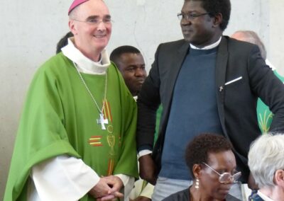 Mrg Percerou et le père Guissou