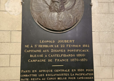 Plaque en mémoire du Capitaine Joubert (église de St-Herblon)