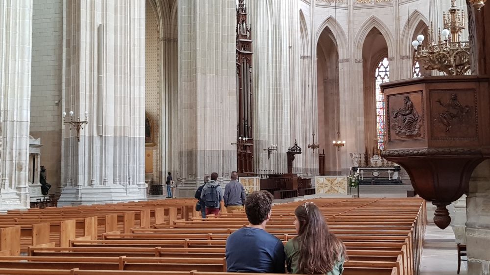Pour l’accueil à la cathédrale de Nantes