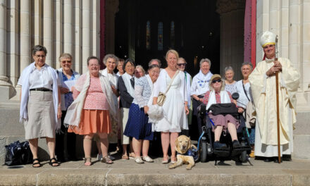Consécration de Sophia, vierge consacrée par Mgr Percerou